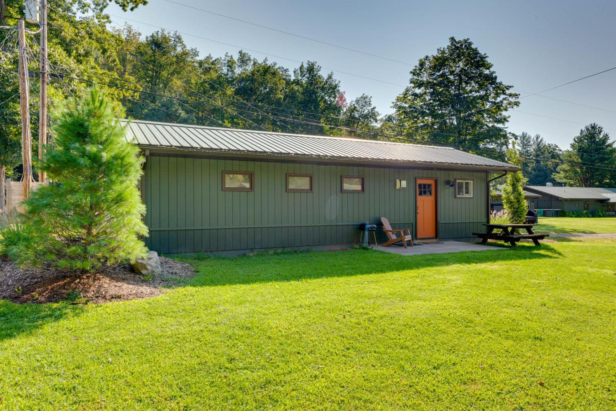 Cabin With Fireplace 9 Mi To Worlds End State Park Villa Hillsgrove Exterior photo